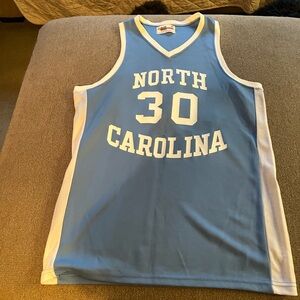 North Carolina jersey #30 size Xl runs small